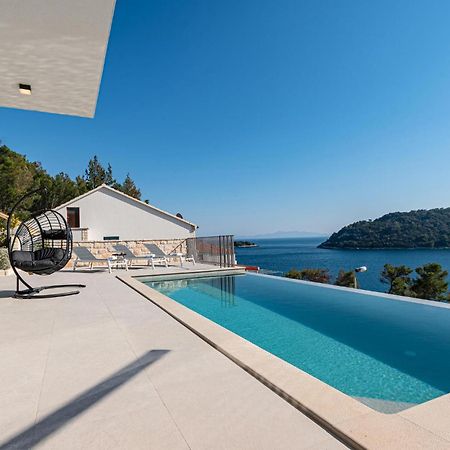 3 Bedroom Amazing Home In Blato Blato  Exterior photo