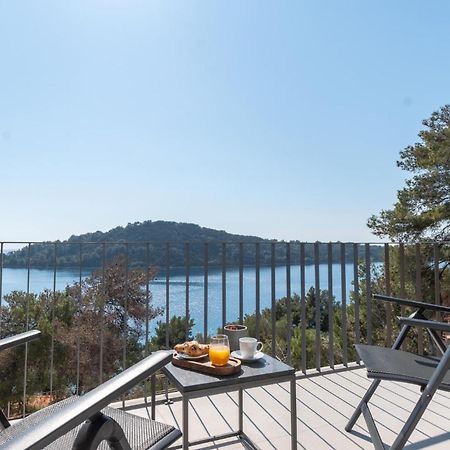 3 Bedroom Amazing Home In Blato Blato  Exterior photo